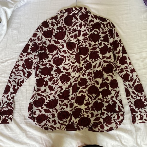 Ann Taylor Loft woman’s button down blouse size XS - Picture 2 of 8